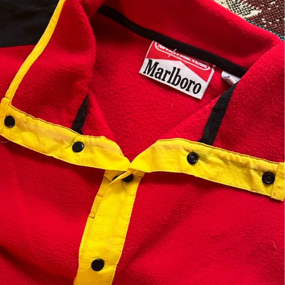 Vintage Marlboro Adventure Team Fleece Pullover (1990s) - Picture 5 of 9
